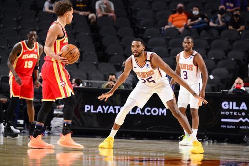 米兰体育- 穆雷20+15+10，老鹰终结76人三连胜势头  